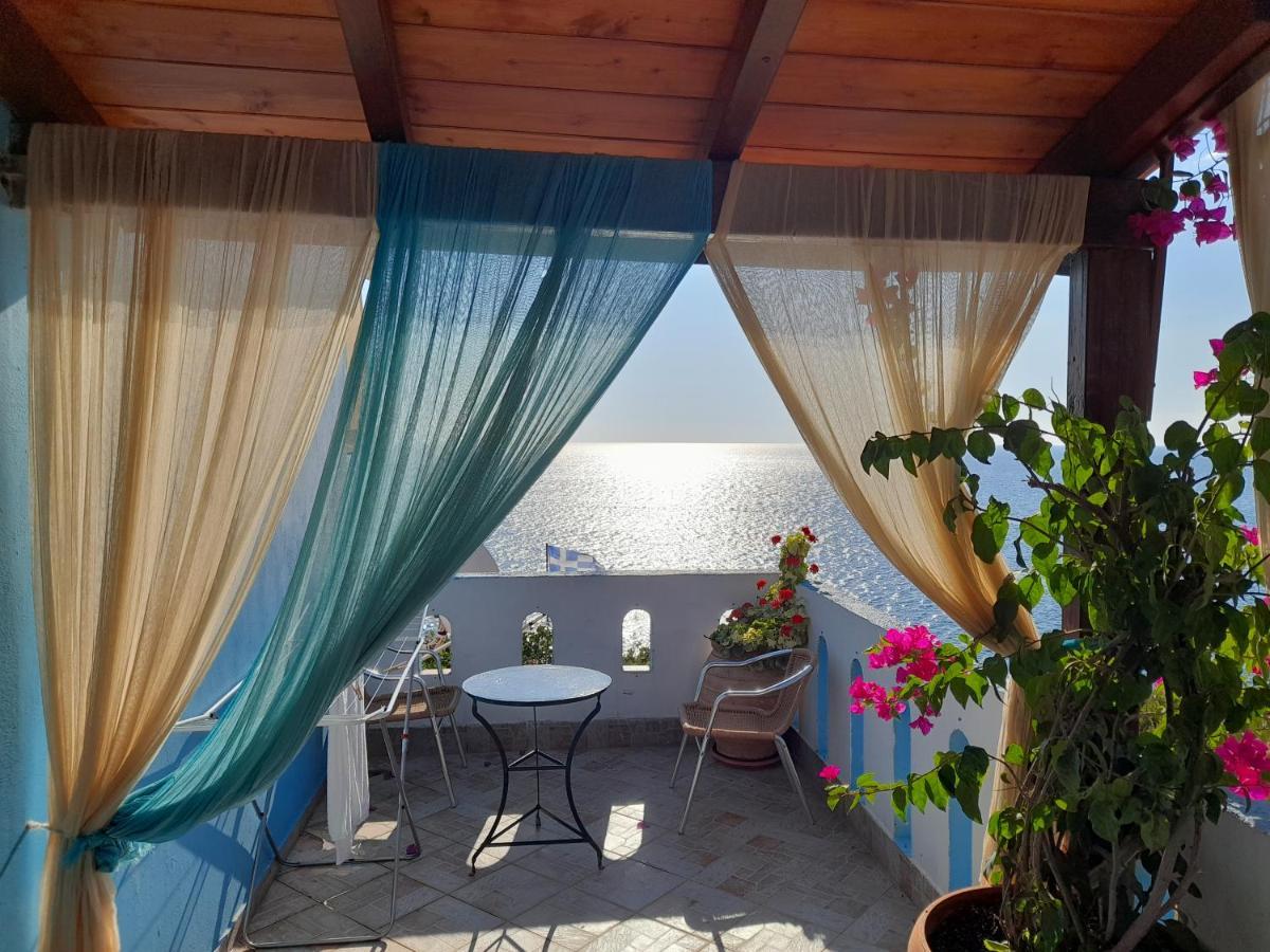 Delfini Aparthotel Ahladerí Kültér fotó